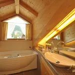 Chalet Romantic Dolomiti *